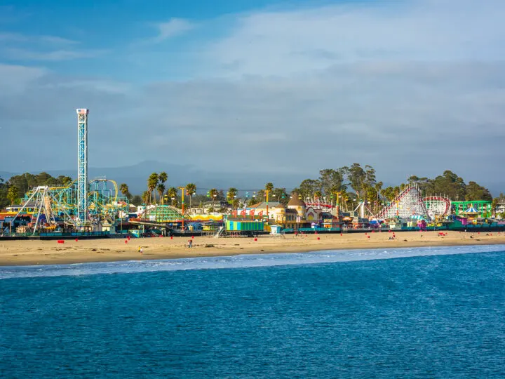 pacific coast highway stops view of theme park along beach