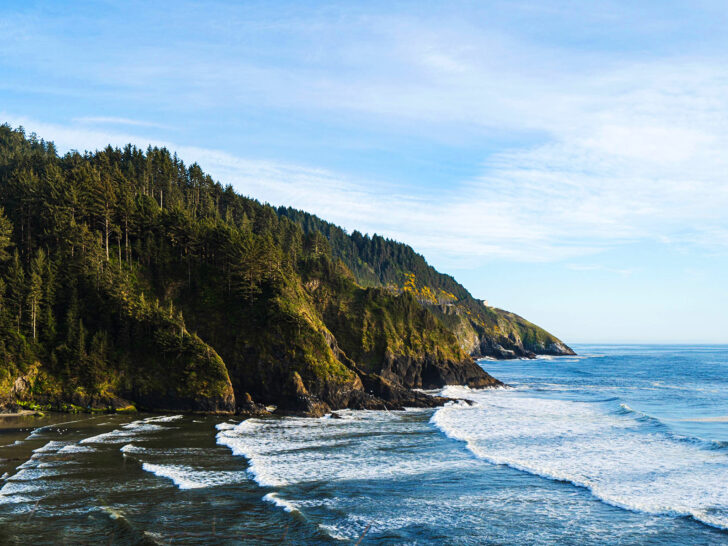 oregon cliffs and ocean on a road trip usa west coast